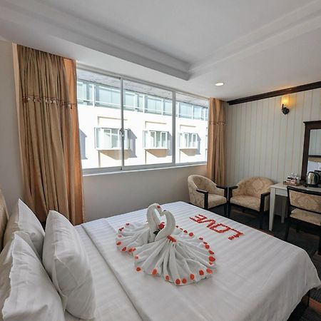 Dong Kinh Hotel Ho Chi Minh City Exterior photo