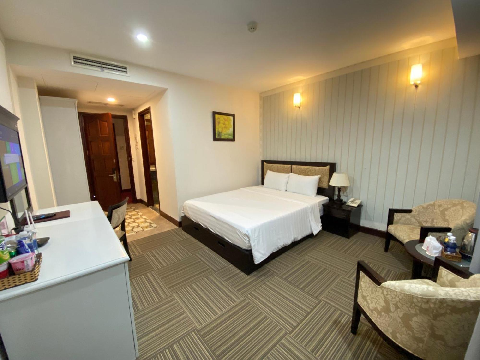 Dong Kinh Hotel Ho Chi Minh City Exterior photo