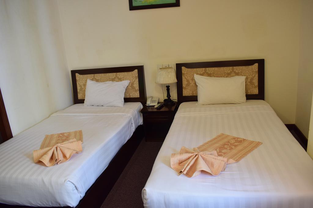 Dong Kinh Hotel Ho Chi Minh City Exterior photo