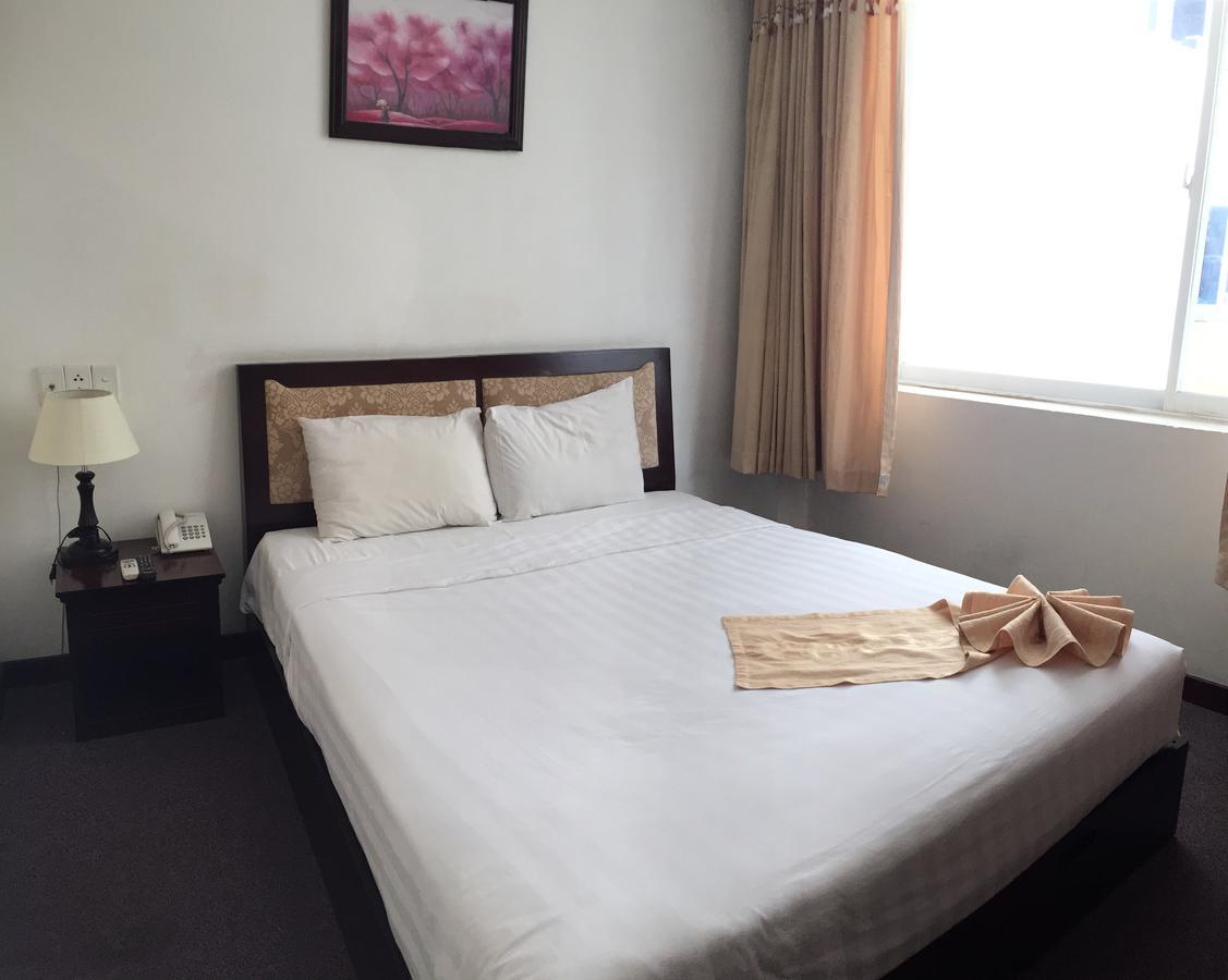 Dong Kinh Hotel Ho Chi Minh City Exterior photo